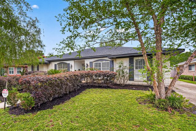 7615 Braesdale Lane, Houston, TX 77071