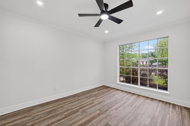 7615 Braesdale Lane, Houston, TX 77071