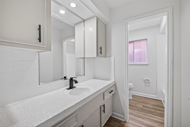 7615 Braesdale Lane, Houston, TX 77071