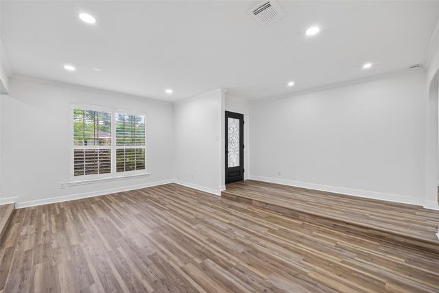 7615 Braesdale Lane, Houston, TX 77071