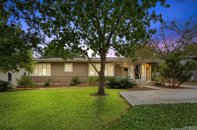 112 Lyman, Terrell Hills, TX 78209