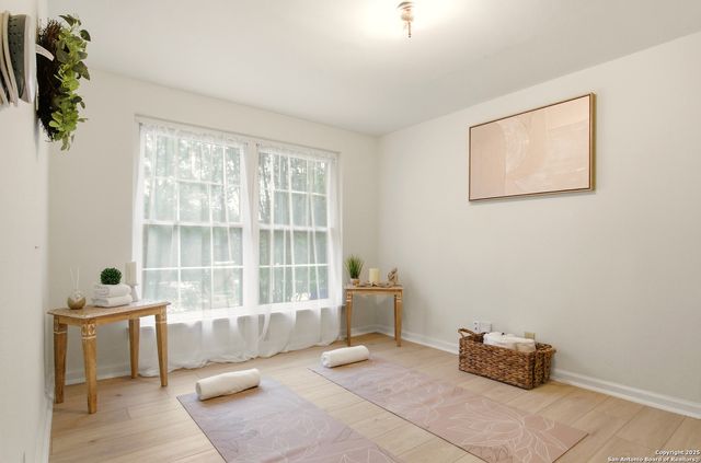 112 Lyman, Terrell Hills, TX 78209