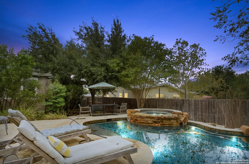 112 Lyman, Terrell Hills, TX 78209