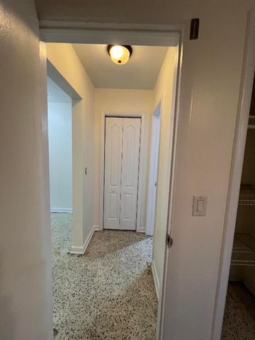 311 Inlet Way 4, Palm Beach Shores, FL 33404