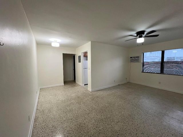 311 Inlet Way 4, Palm Beach Shores, FL 33404