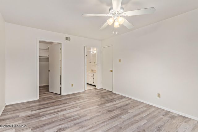 461 W Yucca Ct Unit 312, Tucson, AZ 85704