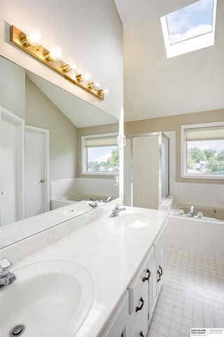 2315 Nelson's Creek Drive, Omaha, NE 68116