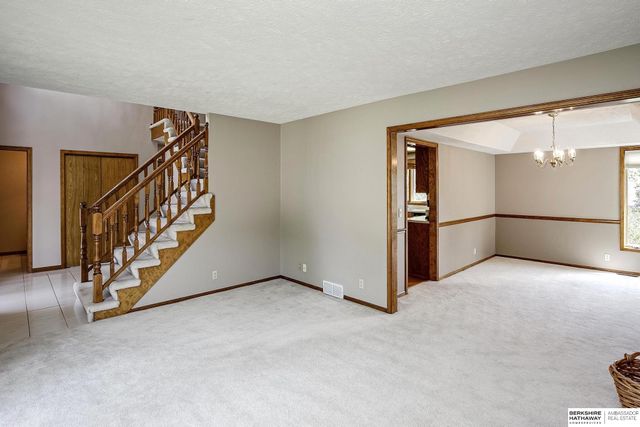 2315 Nelson's Creek Drive, Omaha, NE 68116