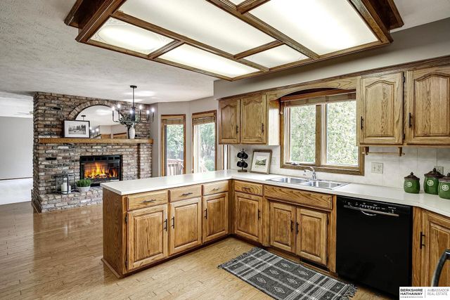 2315 Nelson's Creek Drive, Omaha, NE 68116