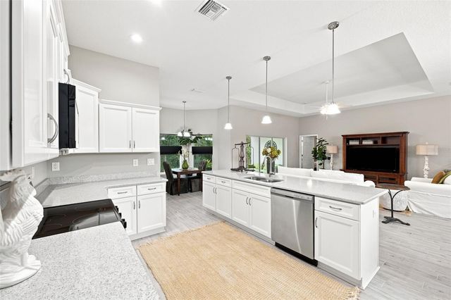 15450 CLIFF SWALLOW ROAD, Weeki Wachee, FL 34614