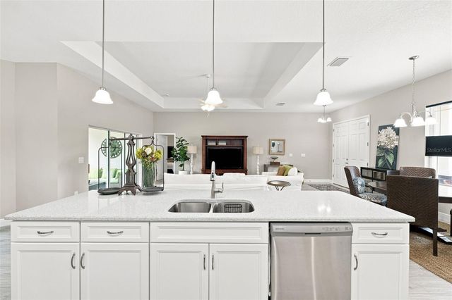 15450 CLIFF SWALLOW ROAD, Weeki Wachee, FL 34614
