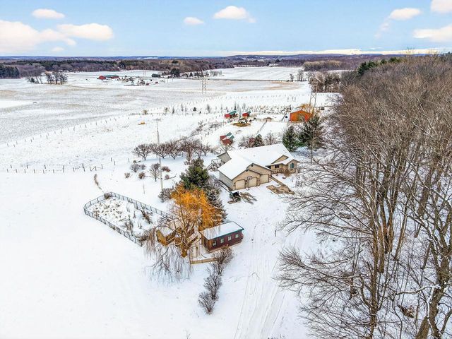 S4168 Crawford Street, Baraboo, WI 53913