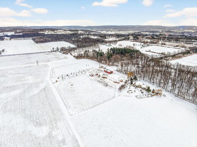 S4168 Crawford Street, Baraboo, WI 53913