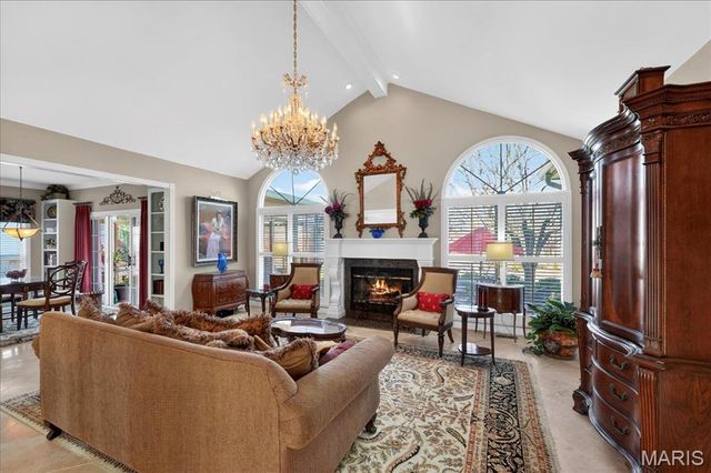 15317 Oaktree Estates Drive, Chesterfield, MO 63017