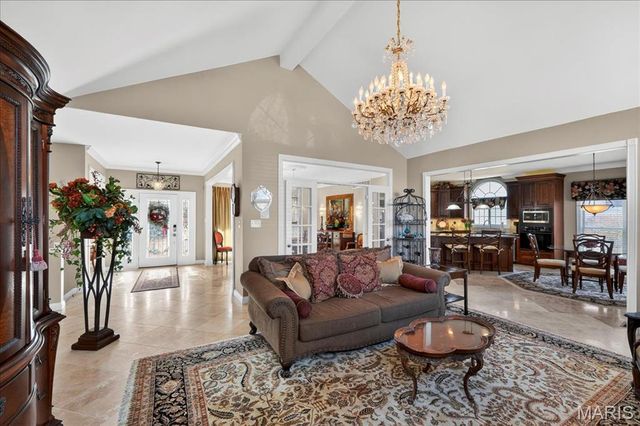 15317 Oaktree Estates Drive, Chesterfield, MO 63017