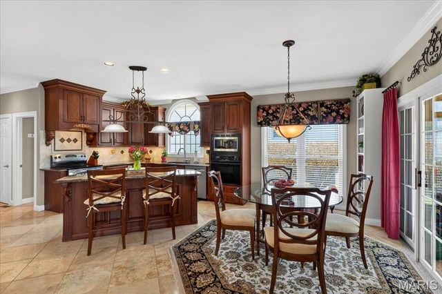 15317 Oaktree Estates Drive, Chesterfield, MO 63017