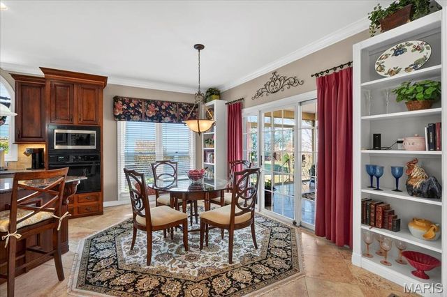 15317 Oaktree Estates Drive, Chesterfield, MO 63017