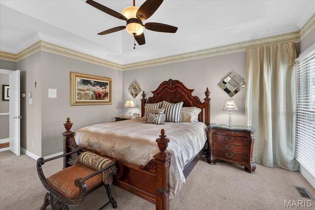 15317 Oaktree Estates Drive, Chesterfield, MO 63017