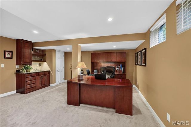 15317 Oaktree Estates Drive, Chesterfield, MO 63017