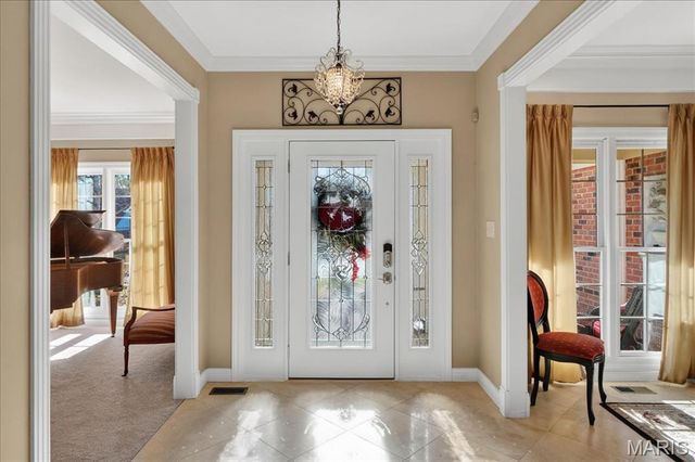 15317 Oaktree Estates Drive, Chesterfield, MO 63017