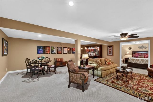 15317 Oaktree Estates Drive, Chesterfield, MO 63017