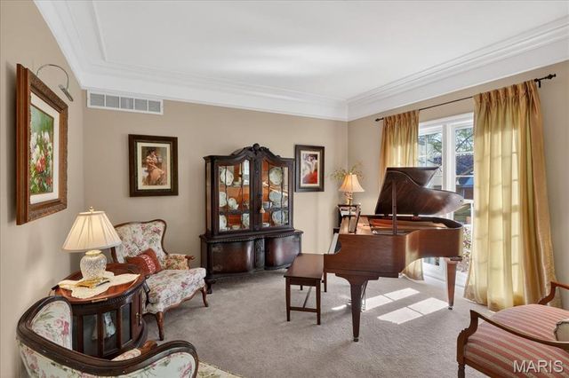 15317 Oaktree Estates Drive, Chesterfield, MO 63017