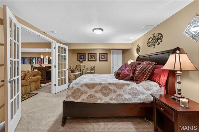 15317 Oaktree Estates Drive, Chesterfield, MO 63017