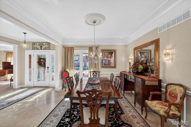 15317 Oaktree Estates Drive, Chesterfield, MO 63017