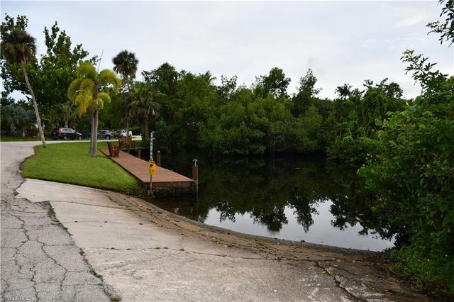 1591 Sunkist WAY, Fort Myers, FL 33905