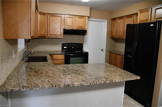 1591 Sunkist WAY, Fort Myers, FL 33905
