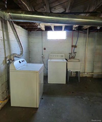 18116 Bloom Street, Detroit, MI 48234