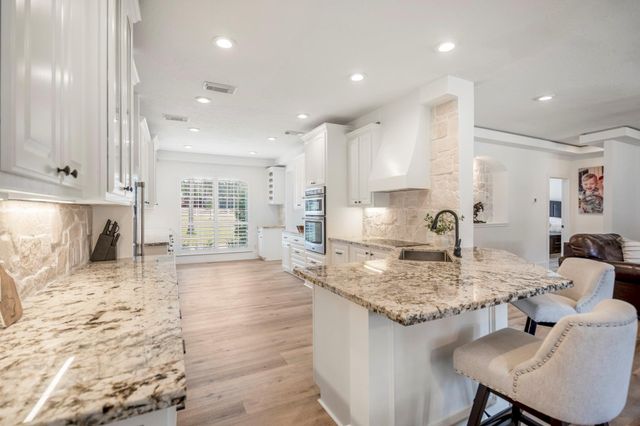 31219 Edgewater Drive, Magnolia, TX 77354