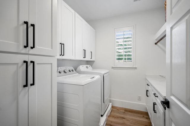 31219 Edgewater Drive, Magnolia, TX 77354