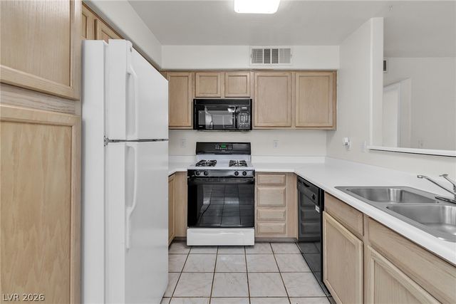 3119 Key Largo Drive 101, Las Vegas, NV 89120