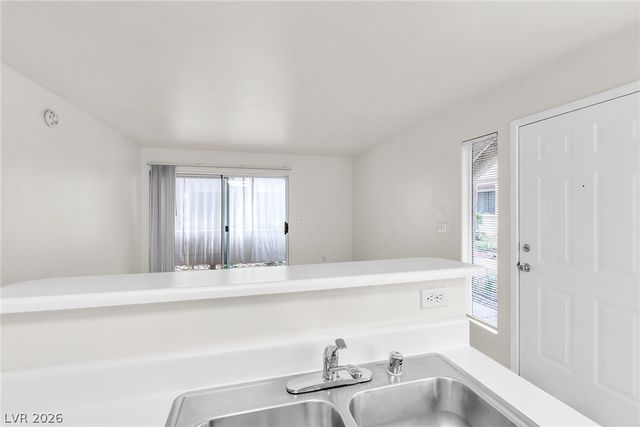3119 Key Largo Drive 101, Las Vegas, NV 89120