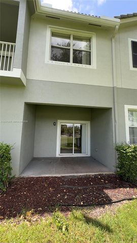 3042 Grandiflora Drive, Greenacres, FL 33467