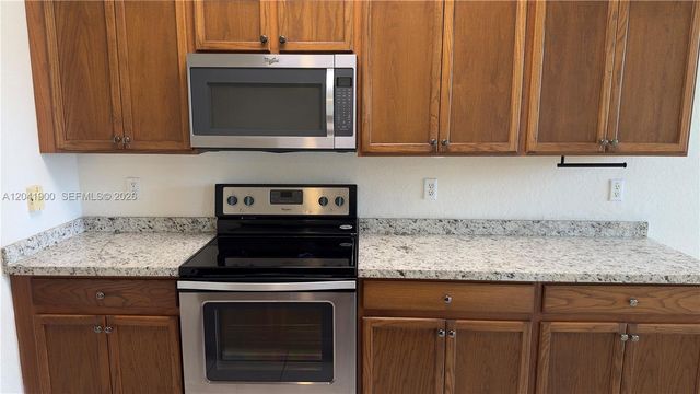 3042 Grandiflora Drive, Greenacres, FL 33467