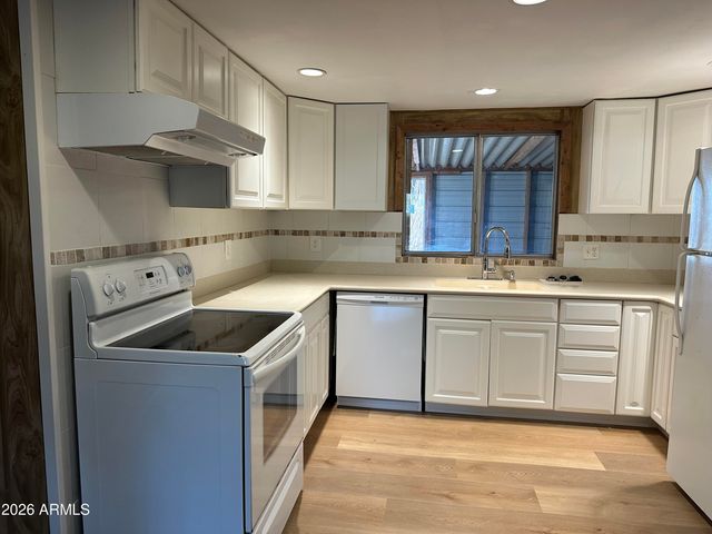 9113 E Aspen Avenue, Mesa, AZ 85208