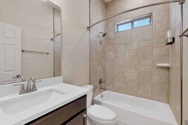 4313 Bald Eagle Loop NE, Rio Rancho, NM 87144