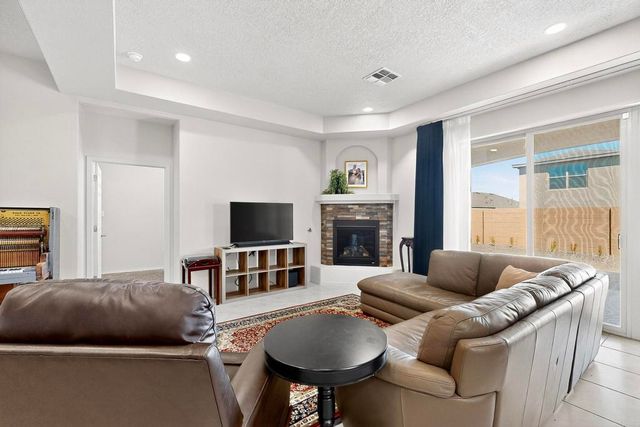 4313 Bald Eagle Loop NE, Rio Rancho, NM 87144