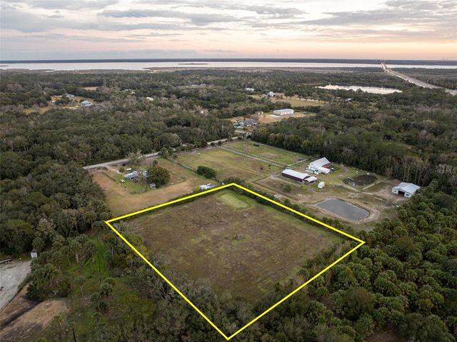 PINE WAY, Sanford, FL 32773