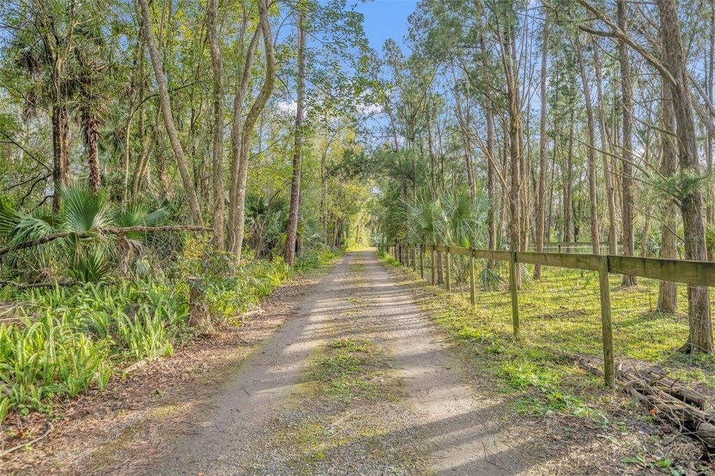 PINE WAY, Sanford, FL 32773