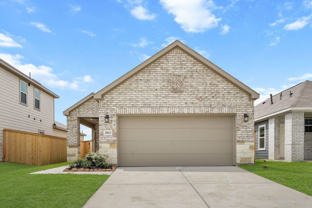29123 Dandelion Sky Drive, Waller, TX 77484