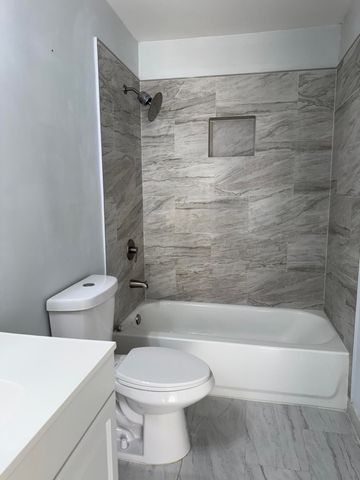 9640 NW 65th Street D10, Tamarac, FL 33321