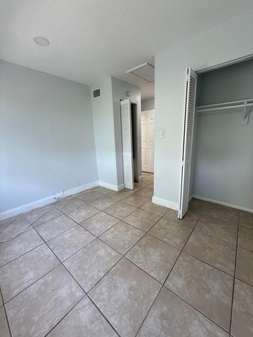 9640 NW 65th Street D10, Tamarac, FL 33321