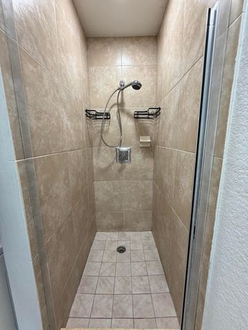 9640 NW 65th Street D10, Tamarac, FL 33321