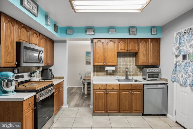 120 BAKER AVE, Atco, NJ 08004