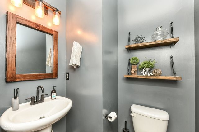 15378 Royal Grove Court, Noblesville, IN 46060