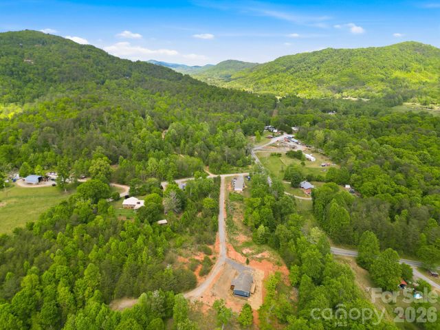 111 Buck Ridge Drive, Marion, NC 28752