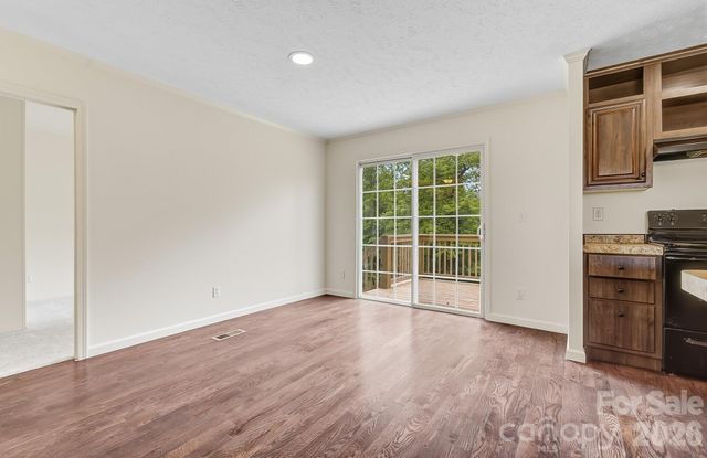 111 Buck Ridge Drive, Marion, NC 28752